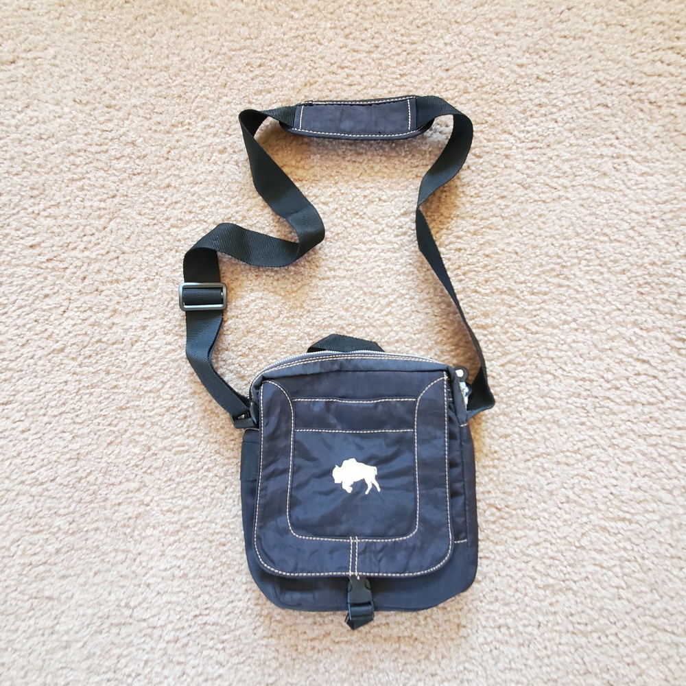 NWOT Black Crossbody Bag...MULTIPLE Compartments...Great For Hiking or Travel!